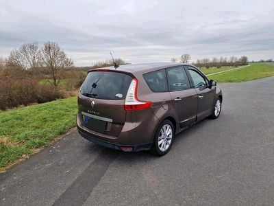 Gebraucht Renault Grand Scénic III 160 PS (117 kW) 2010 Braun Van / Kleinbus
