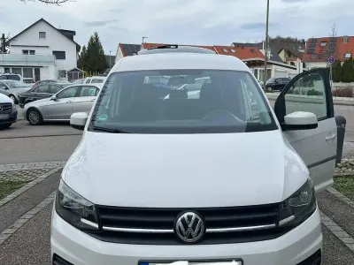 Second-hand VW Caddy Trendline 125 CP (91 kW) 2018 Alb Monovolum