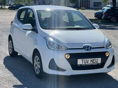 Gebraucht Hyundai i10 67 PS (49 kW) 2018 Weiß Kleinwagen