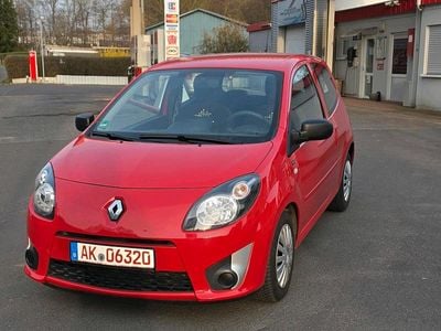 Gebraucht Renault Twingo 75 PS (55 kW) 2011 Rot Kleinwagen