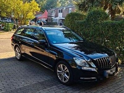 Gebraucht Mercedes E350 265 PS (194 kW) 2012 Schwarz Kombi