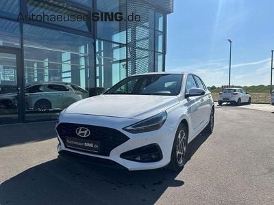 Neu Hyundai i30 140 PS (102 kW) 2025 Weiß Limousine