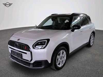 Weiß Gebraucht 2024 Mini Countryman Classic SUV | 38.383 € (Guter Preis)