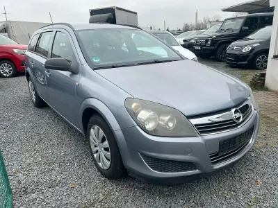 Gebraucht Opel Astra 105 PS (77 kW) 2009 Kombi