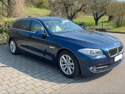 Gebraucht BMW 530 Comfort Edition 258 PS (189 kW) 2012 Blau Kombi