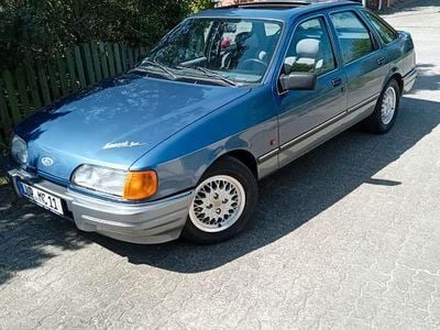 Usado Ford Sierra RS 120 HP (88 kW) 1989 Azul Sedan