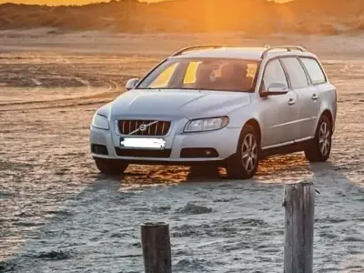 Gebraucht Volvo V70 145 PS (106 kW) 2009 Silber Kombi