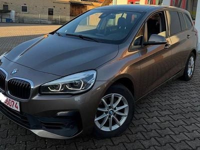 Gebraucht BMW 216 Advantage 109 PS (80 kW) 2019 Jucarobeige metallic Van / Kleinbus