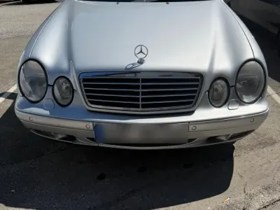 Brugt Mercedes CLK320 Elegance 218 HK (160 kW) 1998 Sølv Coupe