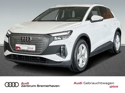 Gebraucht Audi Q4 e-tron Comfort 150 kW (204 PS) 2023 Gletscherweiß metallic SUV