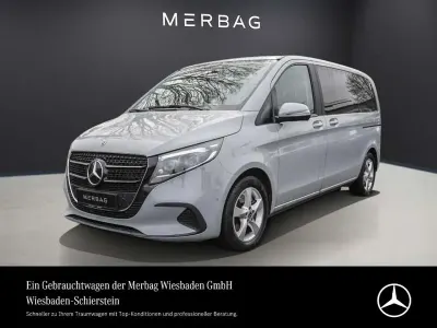 Gebraucht Mercedes V220 Style 163 PS (119 kW) 2025 Alpingrau Van / Kleinbus
