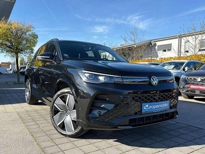 Neu VW Tiguan Comfortline 193 PS (141 kW) 2025 Grenadillschwarz meta.../schwarz SUV