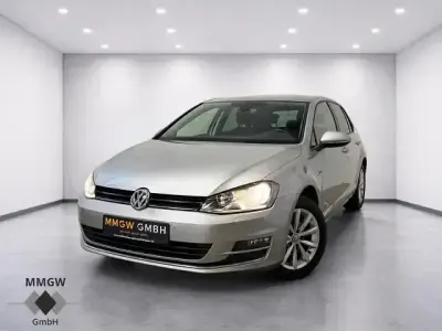 Gebraucht VW Golf VII LOUNGE 86 PS (63 kW) 2016 Silber Limousine