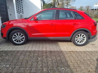 gebraucht Audi Q3 1.4 TFSI cylinder on d. S tronic design d...