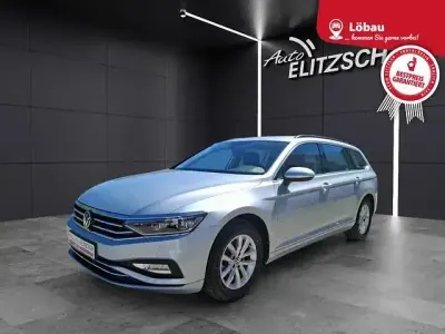 Gebraucht VW Passat Business 150 PS (110 kW) 2023 Scale silver metallic Kombi