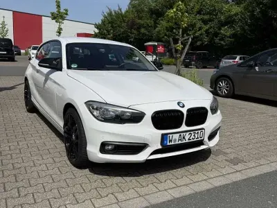 Gebraucht BMW 116 109 PS (80 kW) 2015 Weiß Kleinwagen