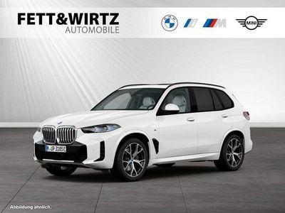 Alpinweiß Gebraucht 2025 BMW X5 M Sport SUV | 83.745 € (Guter Preis)