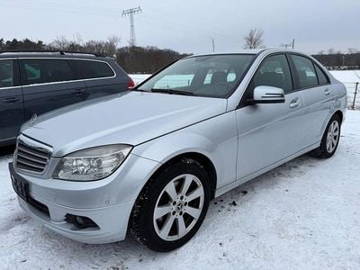 Silber Gebraucht 2009 Mercedes C200 Limousine | 5.800 € (Etwas zu teuer)