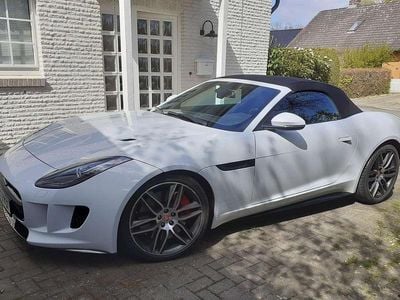 Usado Jaguar F-Type R 551 HP (405 kW) 2017 Branco Cabrios