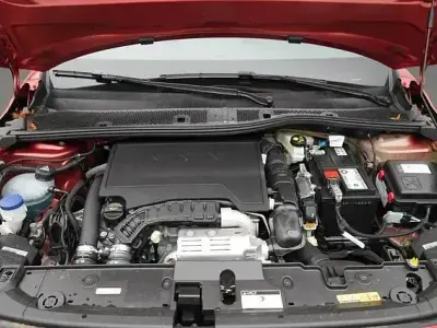 Gebraucht Peugeot 208 GT 131 PS (96 kW) 2023 Rot Kleinwagen