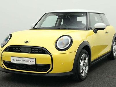 Gelb Gebraucht 2024 Mini Cooper Classic Kleinwagen | 24.410 € (Guter Preis)