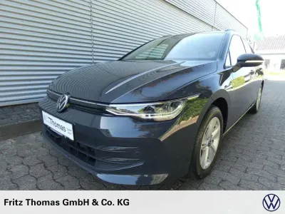 Gebraucht VW Golf VIII Life 116 PS (85 kW) 2024 Uranograu Kombi