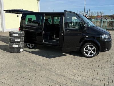 Usata VW Multivan 150 CV (110 kW) 2011 Nero Monovolume