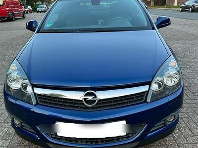 Opel Astra GTC