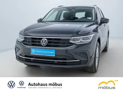 Gebraucht VW Tiguan Life 200 PS (147 kW) 2023 Uranograu SUV