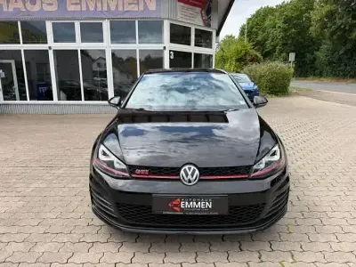 Gebraucht VW Golf VII GTI 230 PS (169 kW) 2015 Schwarz Limousine