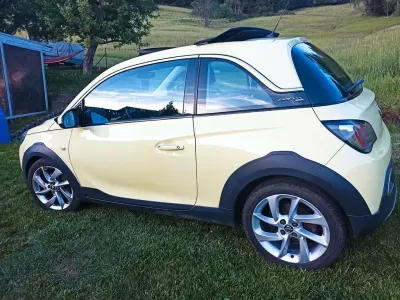 Gebraucht Opel Adam Rocks Rocks 116 PS (85 kW) 2015 Gelb Kleinwagen