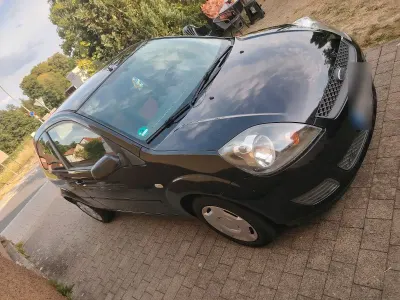 Gebraucht Ford Fiesta 70 PS (51 kW) 2008 Schwarz Kleinwagen
