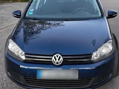 Usata VW Golf VI Trendline 80 CV (58 kW) 2008 Blu Utilitaria