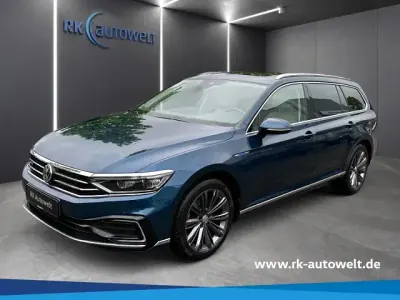 Gebraucht VW Passat GTE 218 PS (160 kW) 2020 Blau Kombi