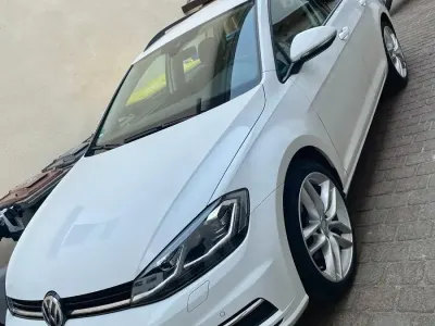 Gebraucht VW Golf VII 150 PS (110 kW) 2019 Weiß Kombi
