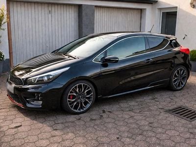 Begagnad Kia Ceed GT GT-Track 204 HK (150 kW) 2014 Svart Sportkupé
