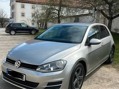 Gebraucht VW Golf VII 140 PS (102 kW) 2013 Grau Kleinwagen