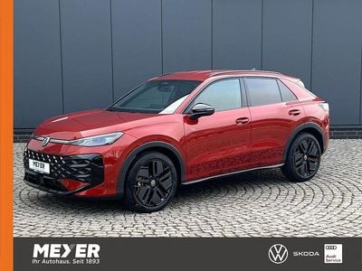 Neu VW T-Roc R-line 150 PS (110 kW) 2026 Flame red metallic SUV