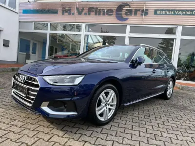 Gebraucht Audi A4 Advanced 204 PS (150 kW) 2021 Blau Kombi