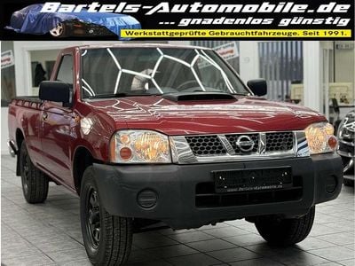 Gebraucht Nissan PickUp 133 PS (97 kW) 2012 Rot Pickup