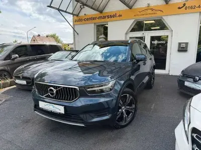 Gebraucht Volvo XC40 129 PS (94 kW) 2022 Blau SUV