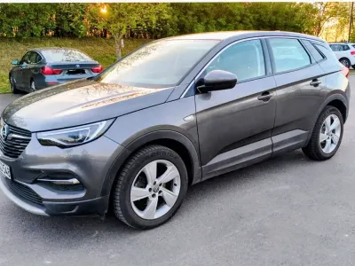 Gebraucht Opel Grandland X Innovation 131 PS (96 kW) 2019 Grau SUV
