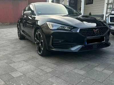 Gebraucht Cupra Leon VZ 245 PS (180 kW) 2022 Schwarz Limousine