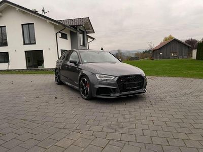 Gebraucht Audi RS3 Ambiente 400 PS (294 kW) 2019 Grau Limousine