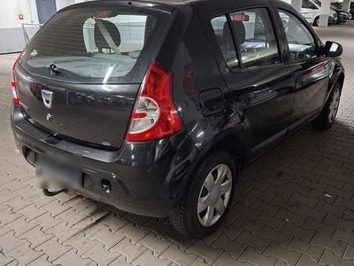 Gebraucht Dacia Sandero 75 PS (55 kW) 2012 Schwarz Limousine