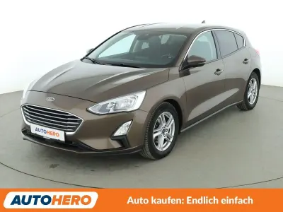 Usado Ford Focus Cool & Connect 125 CV (91 kW) 2018 Marrón Berlina