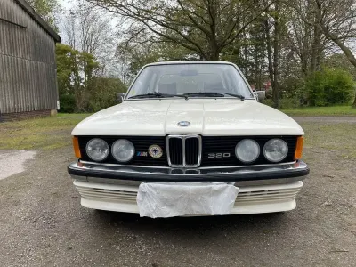 Gebraucht BMW 320 122 PS (89 kW) 1978 Weiß Limousine