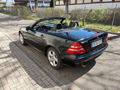 Gebraucht Mercedes SLK200 163 PS (119 kW) 2001 Schwarz Cabrio