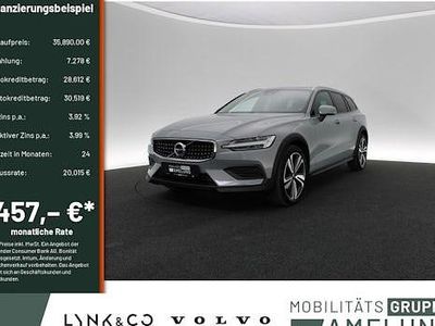 Second-hand Volvo V60 CC Plus 197 CP (144 kW) 2023 Gri Break