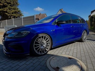 Second-hand VW Golf VII R 300 CP (220 kW) 2019 Albastru Break